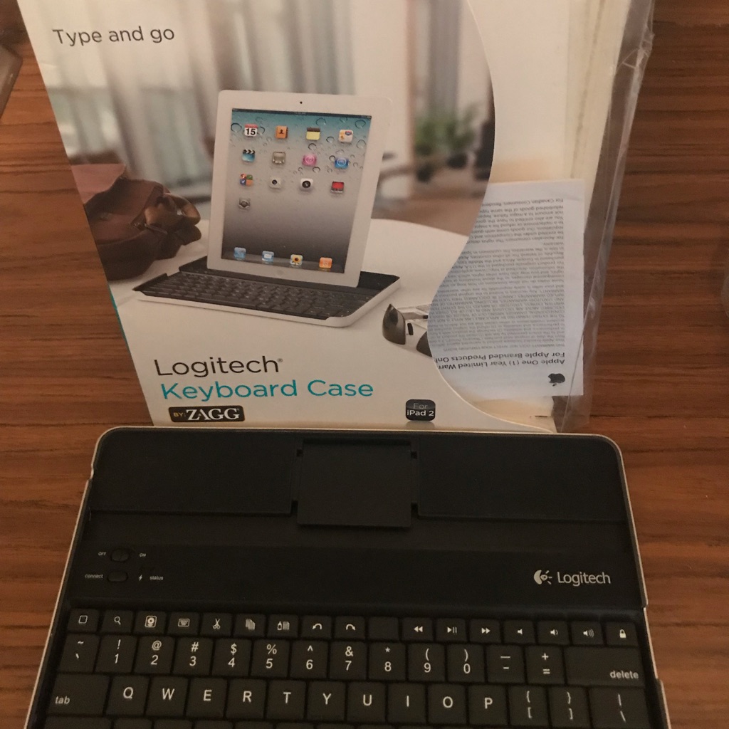 New Logitech Keyboard Case For Ipad 2